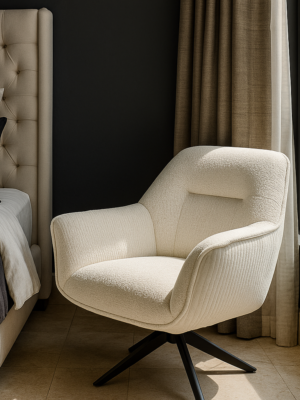 ch 4 Plaza Occasional Chair